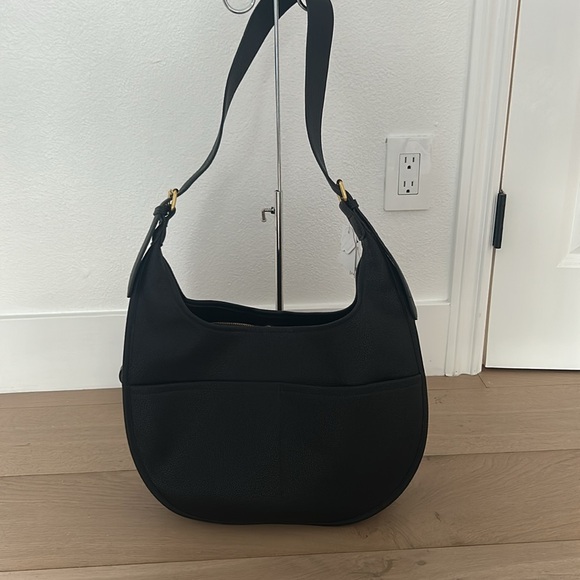 Black Leather Shoulder Bag - Picture 2 of 7